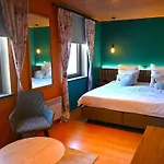 Hotel Au Coeur De Lacuisine 3*