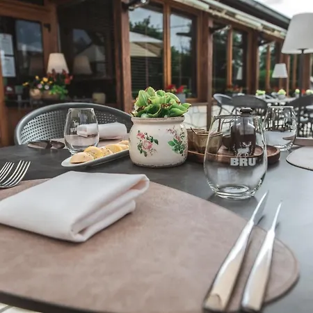 Au Coeur De Lacuisine Hotel