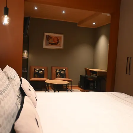 Au Coeur De Lacuisine Hotel 3*