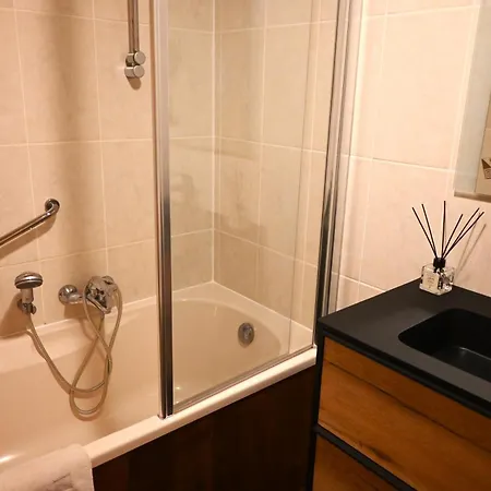 Au Coeur De فندق