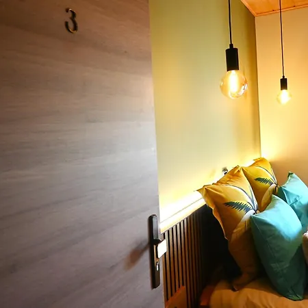 Au Coeur De فندق فلورينفيل