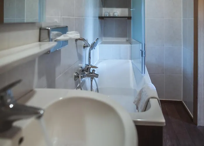 오 쿠에르 드 라퀴진 3* 플로렌빌