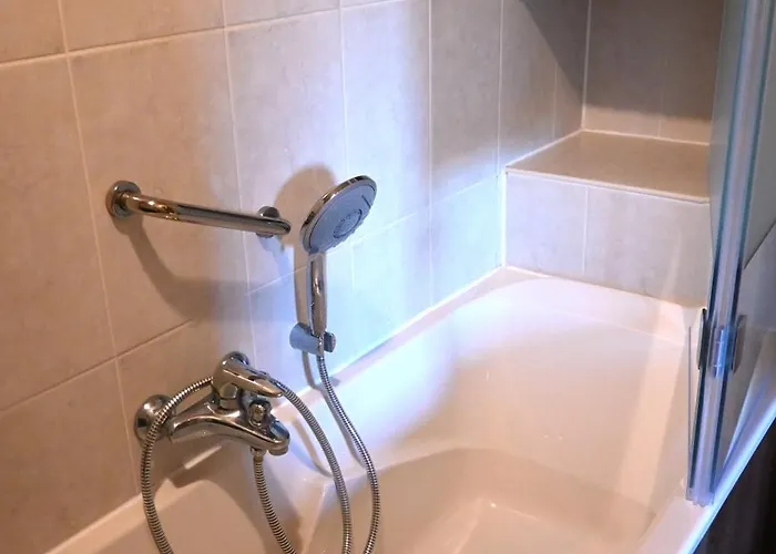 호텔 오 쿠에르 드 라퀴진 플로렌빌